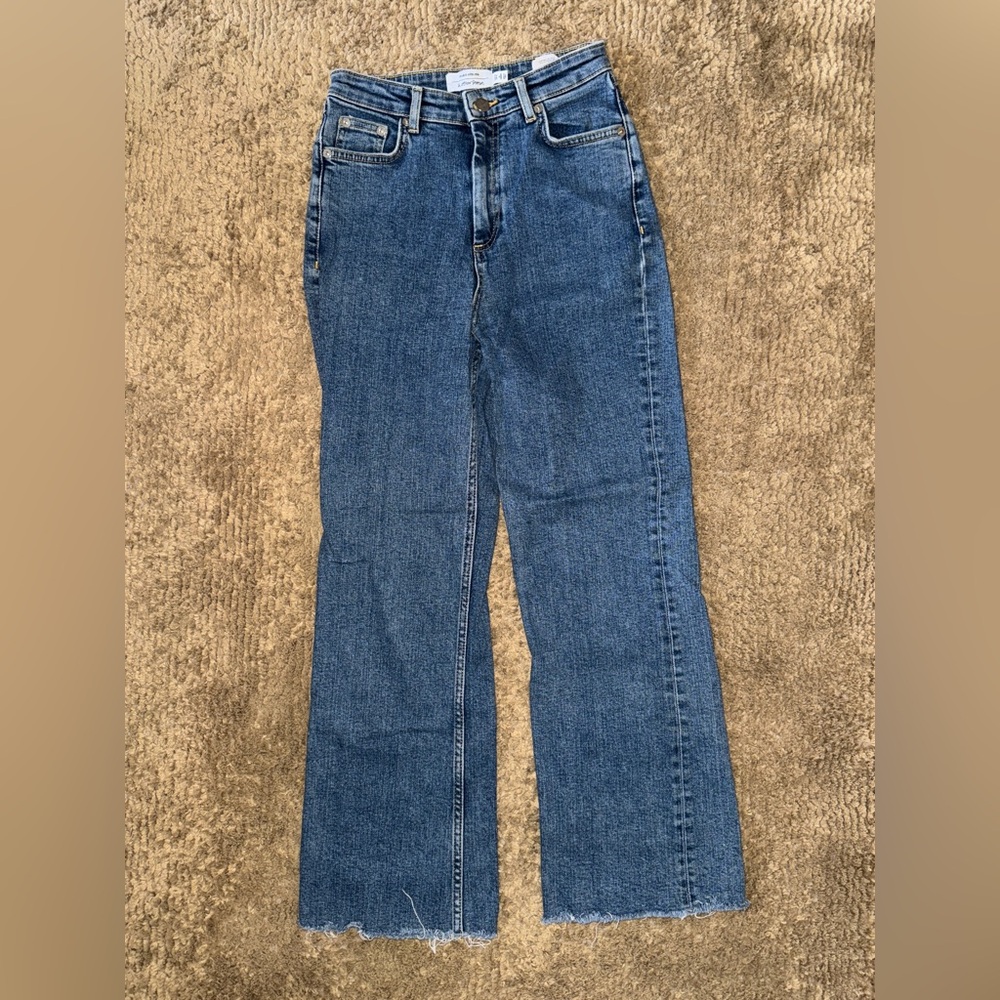 Cropped Jean with raw hem